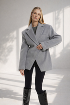 ქალის მანტო-პიჯაკი