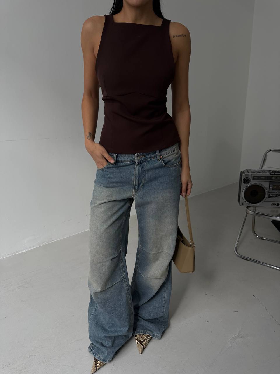 ქალის მაისური