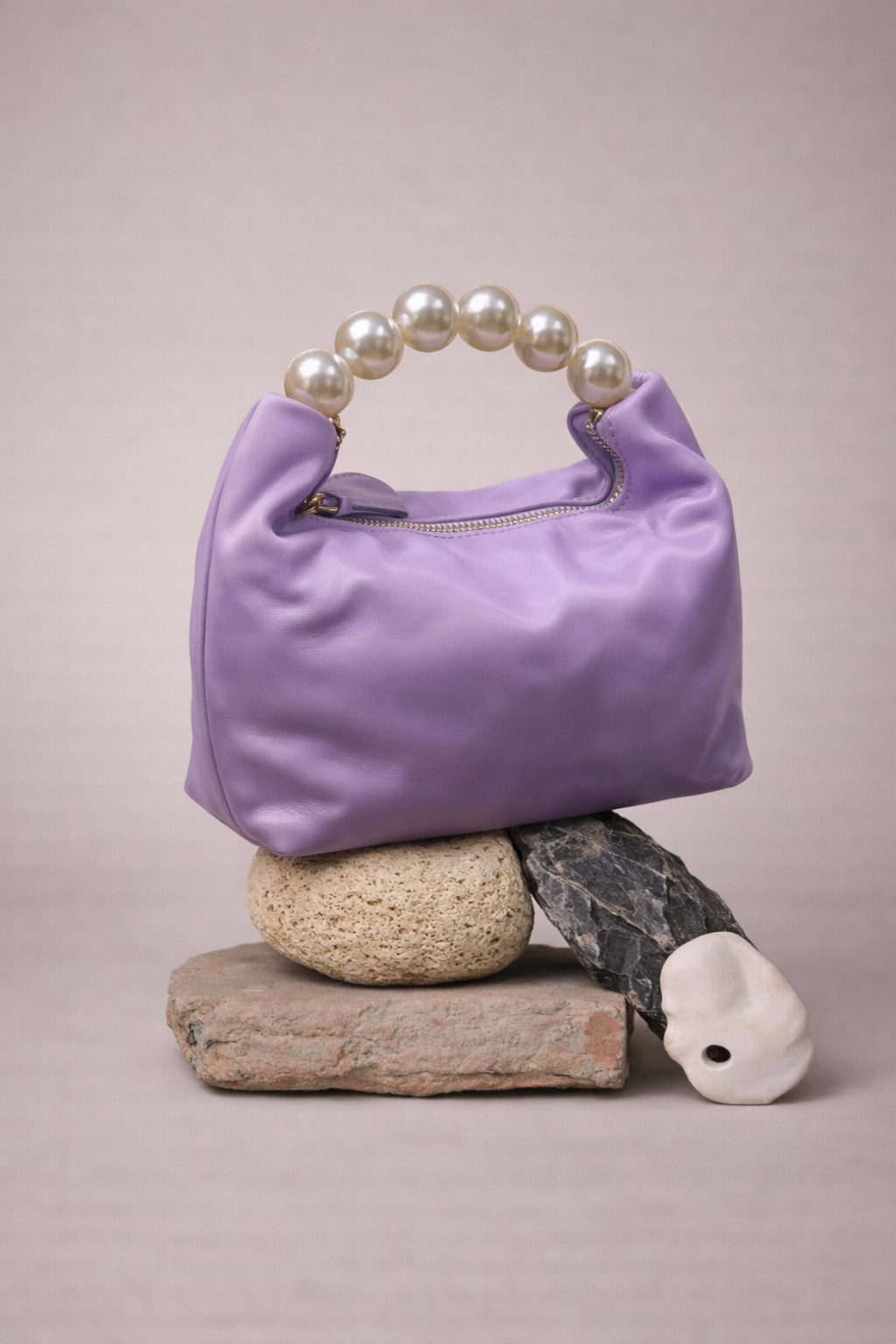 ქალის ჩანთა