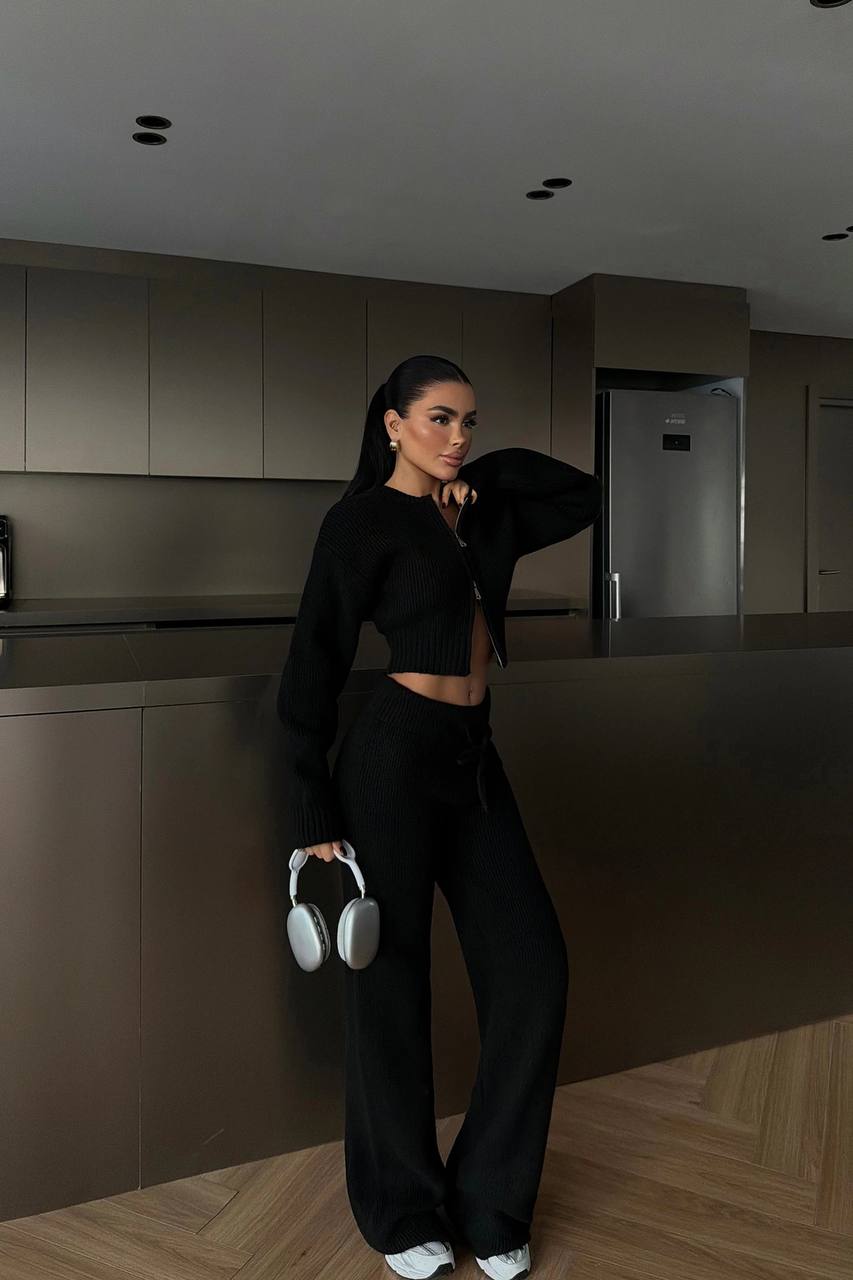 ქალის სპორტული ორეული