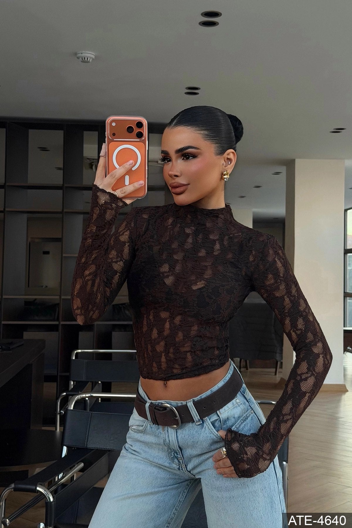 ქალის მაისური