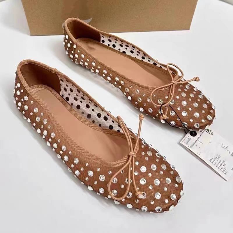 ქალის ფეხსაცმელი