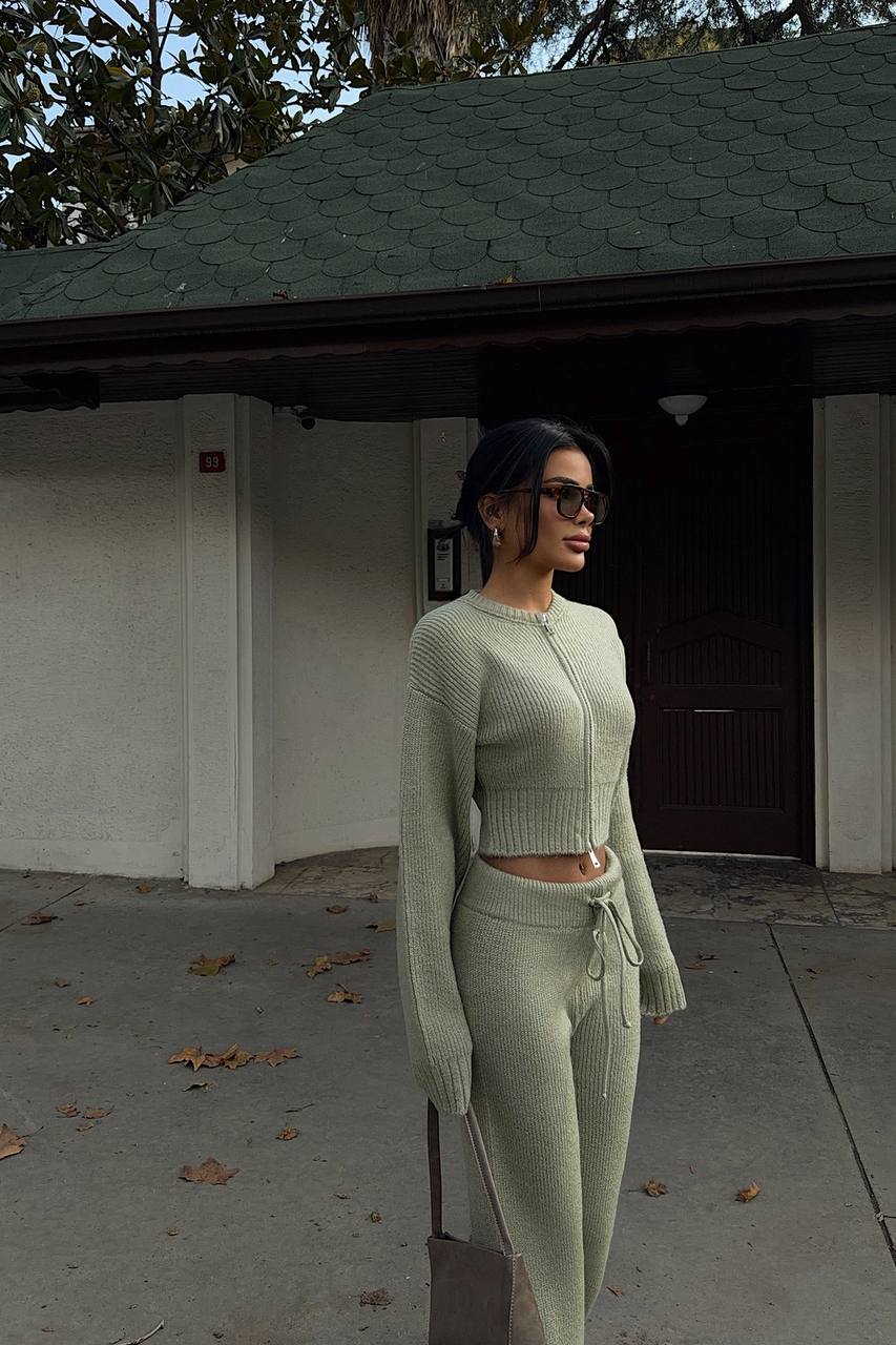 ქალის სპორტული ორეული