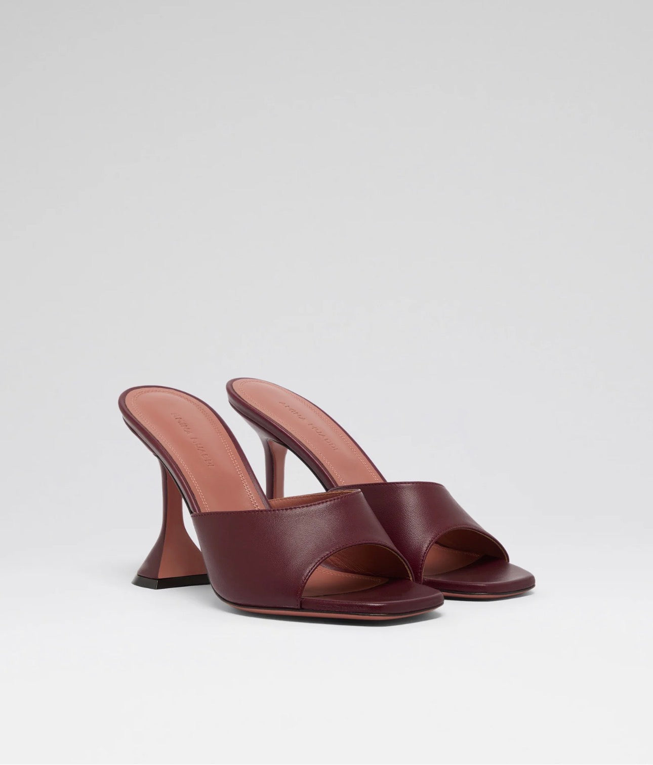 ქალის ფეხსაცმელი