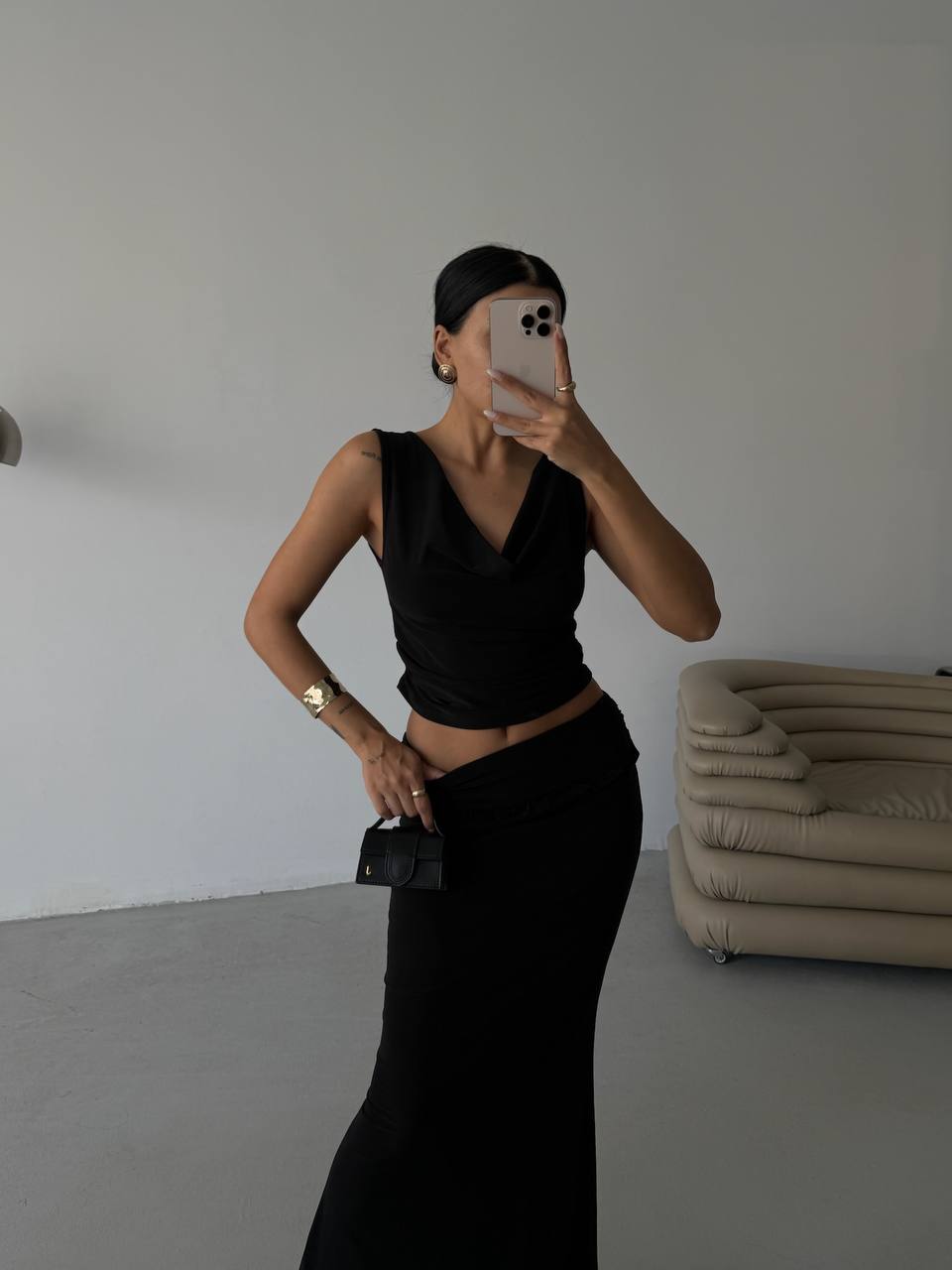 ქალის მაისური