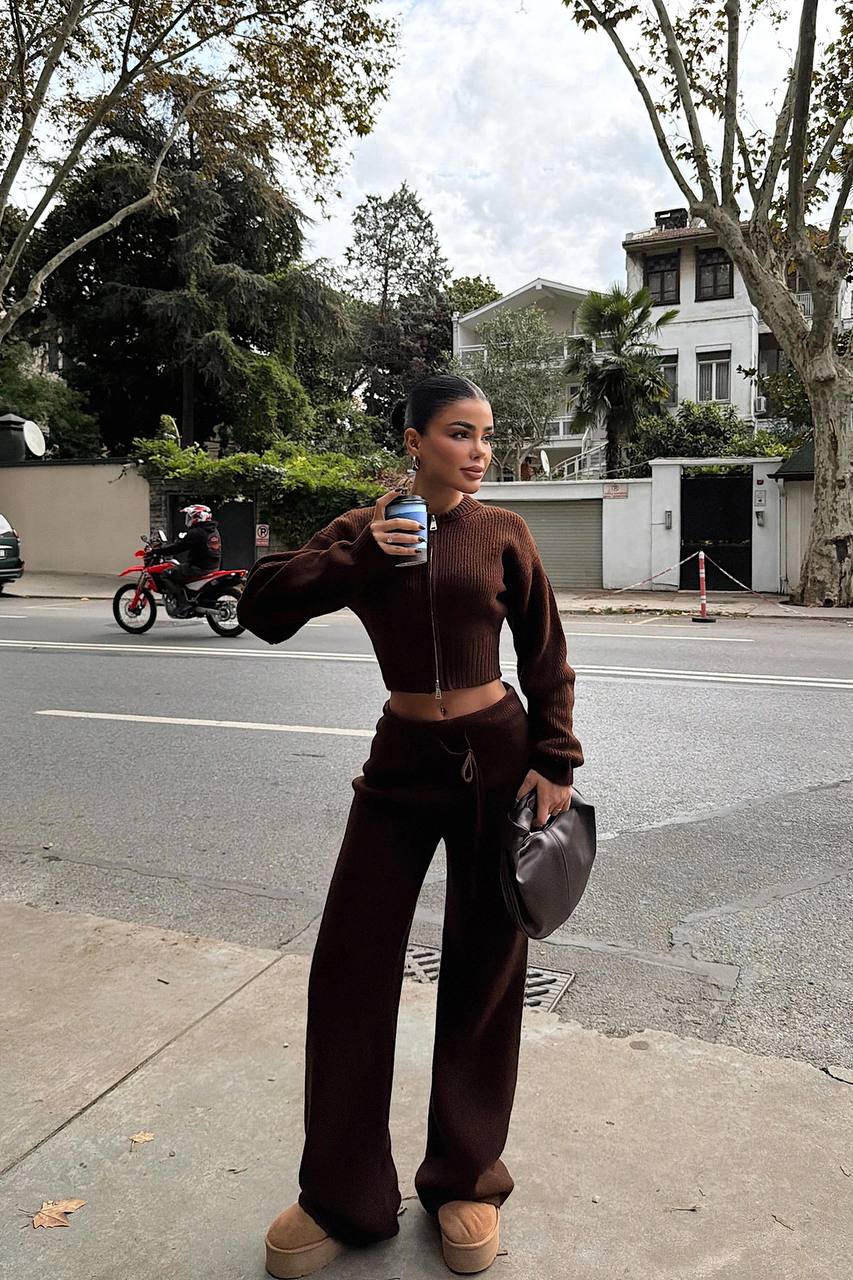 ქალის სპორტული ორეული