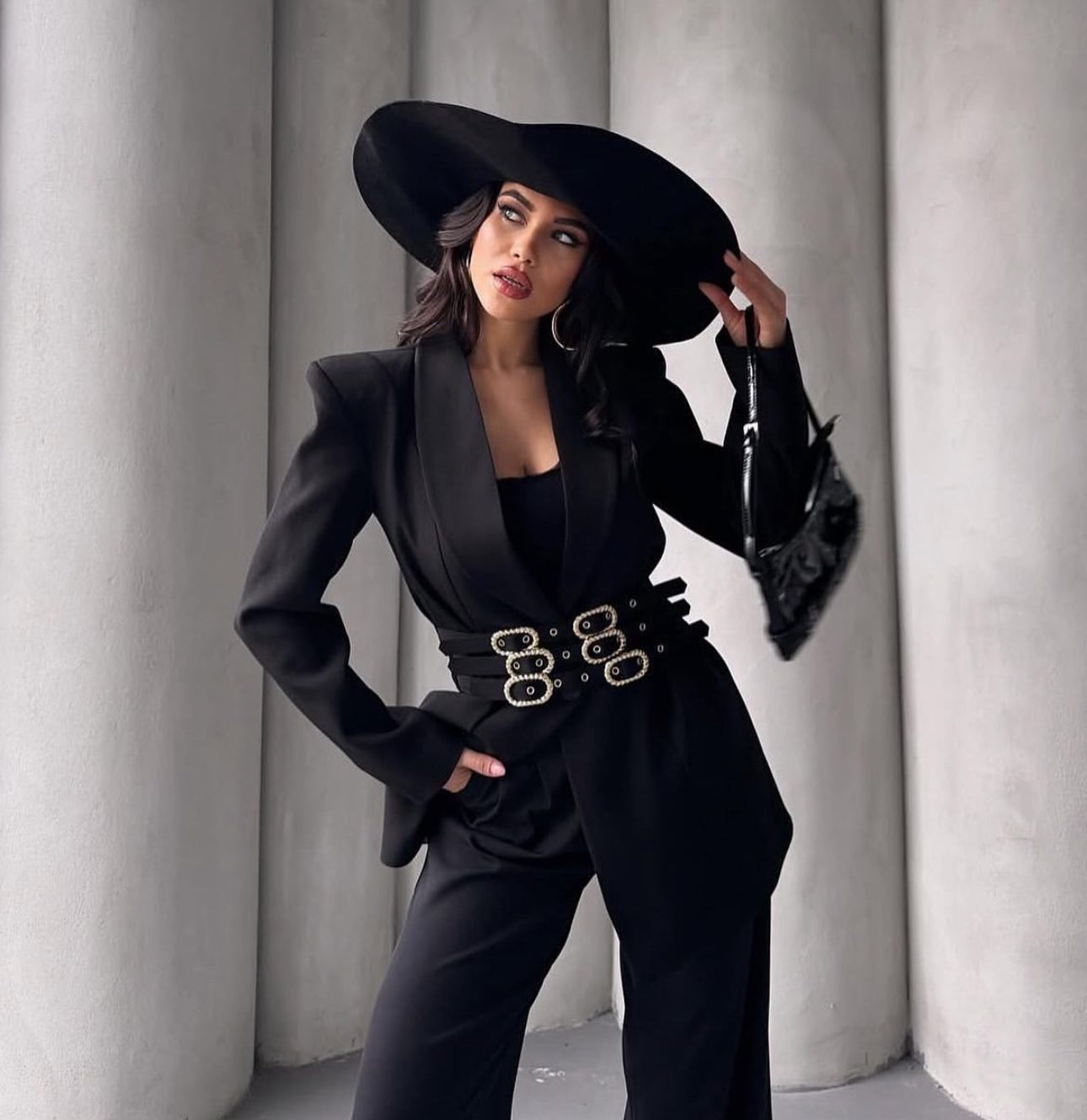 ქალის პიჯაკი