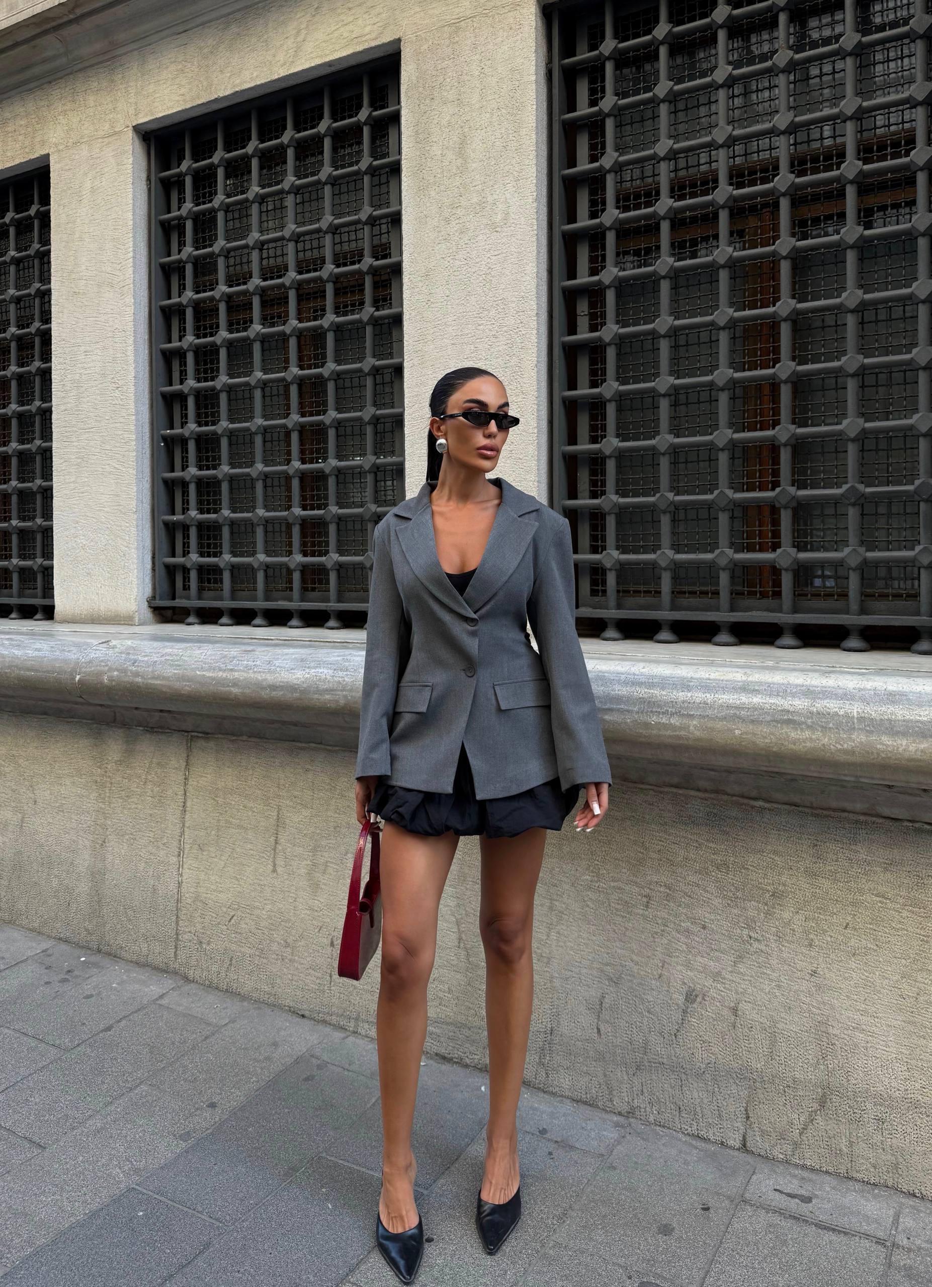 ქალის პიჯაკი