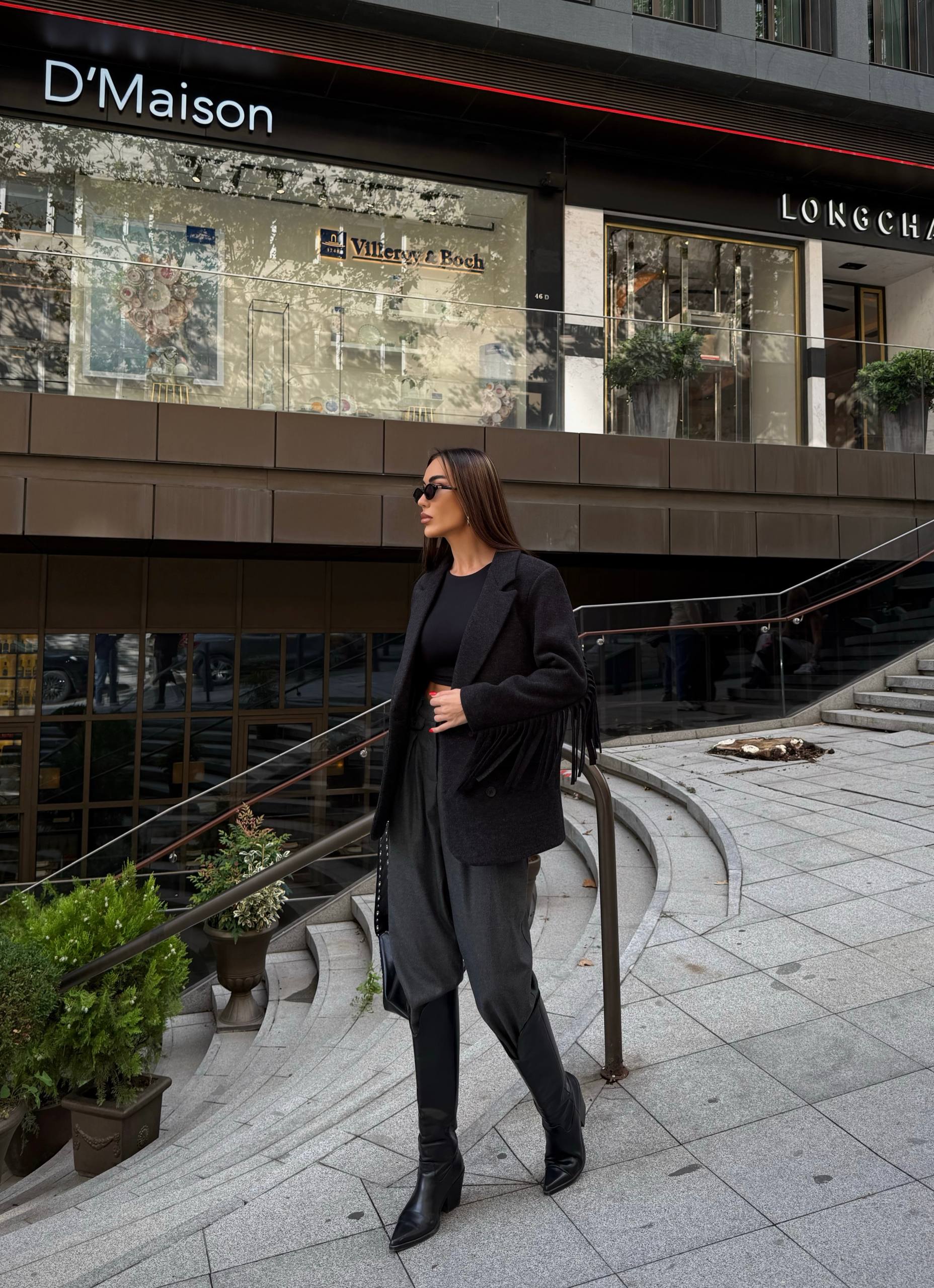 ქალის პიჯაკი-მანტო