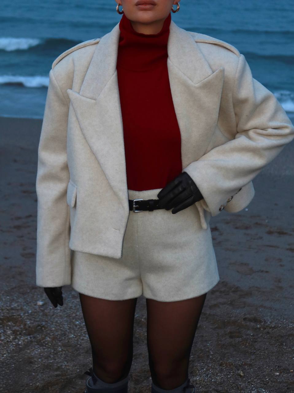 ქალის შორტი