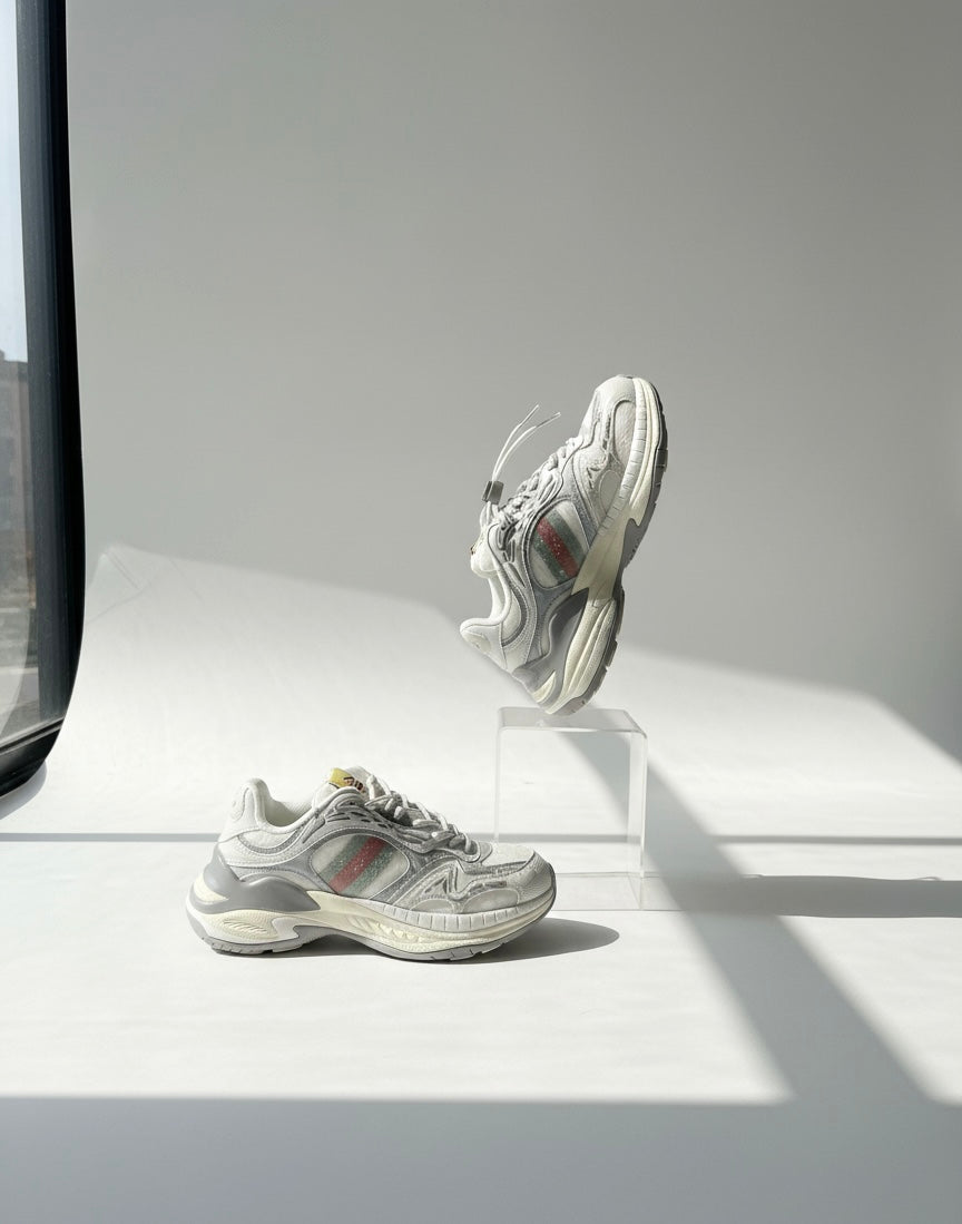 ქალის ფეხსაცმელი