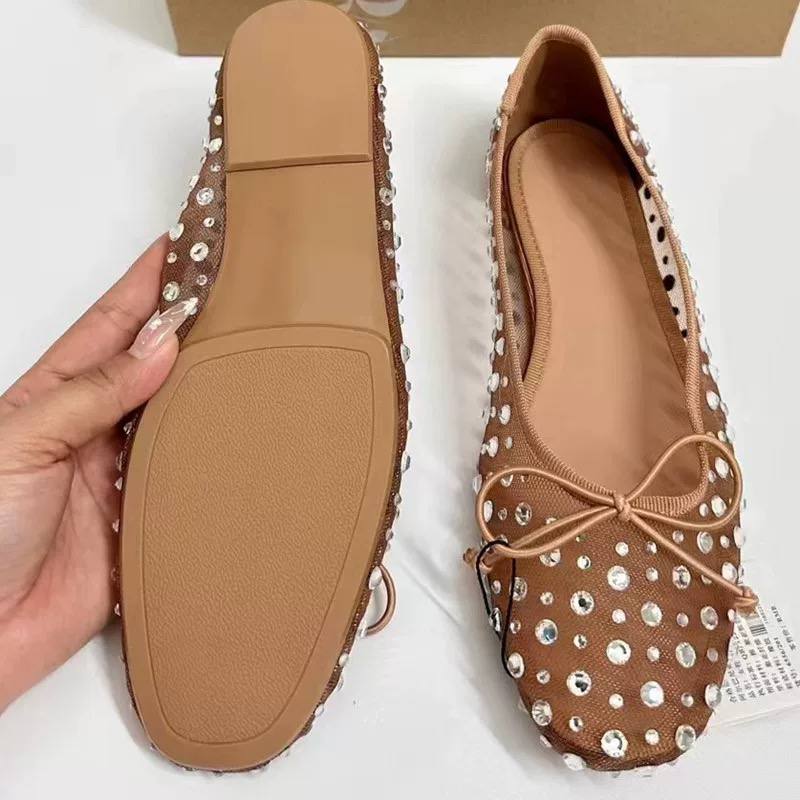 ქალის ფეხსაცმელი