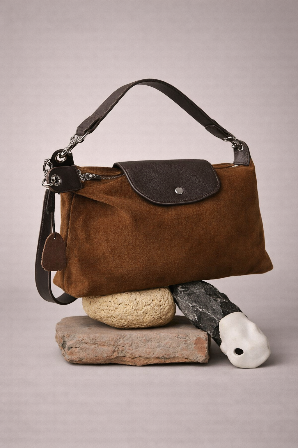 ქალის ჩანთა