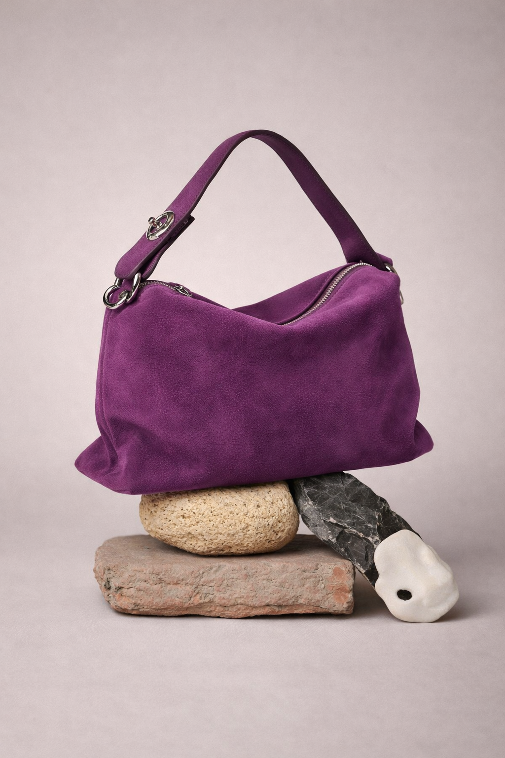 ქალის ჩანთა