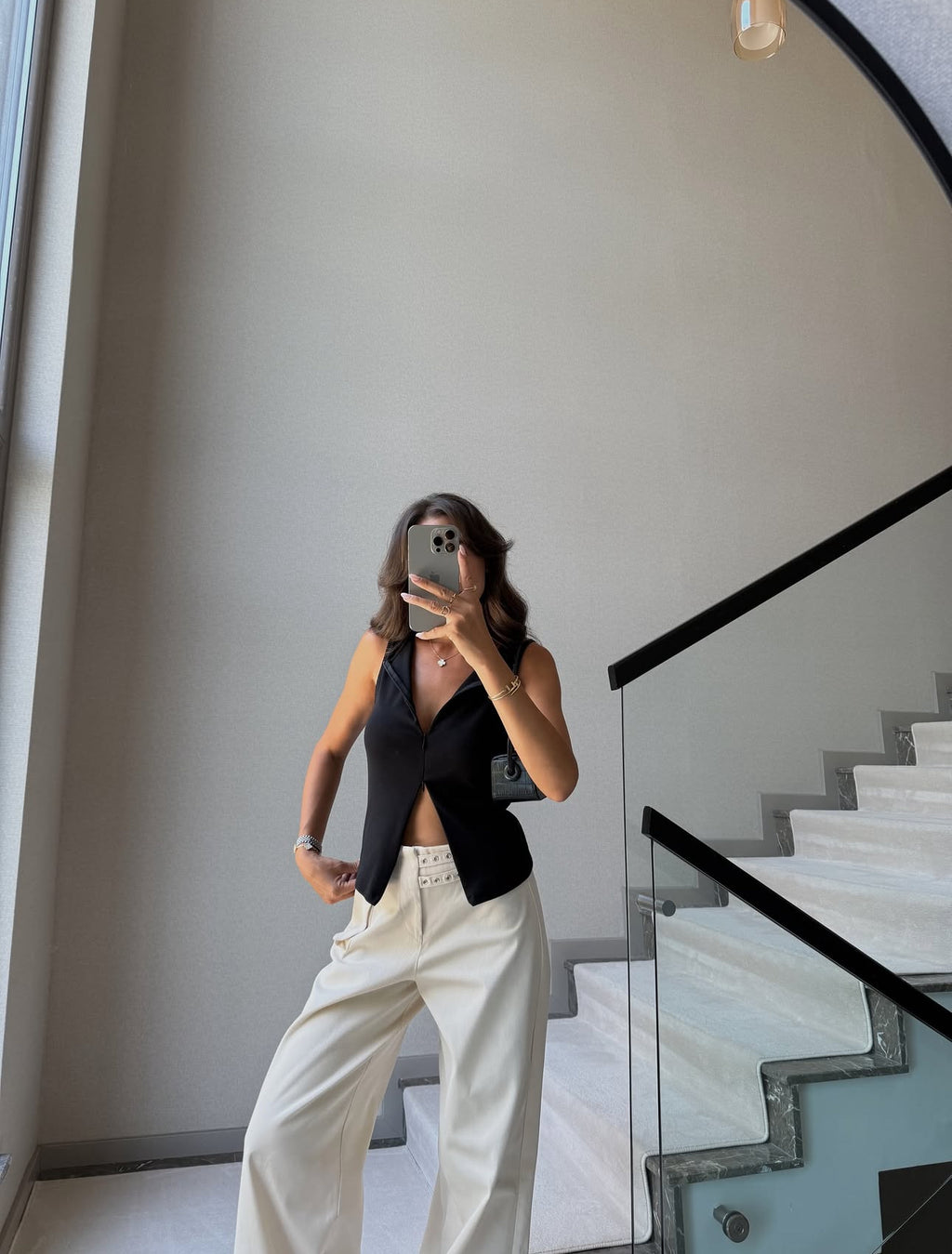 ქალის შარვალი