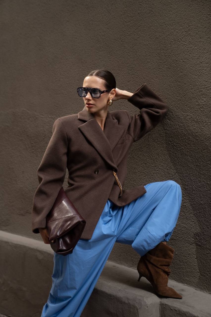 ქალის მანტო-პიჯაკი