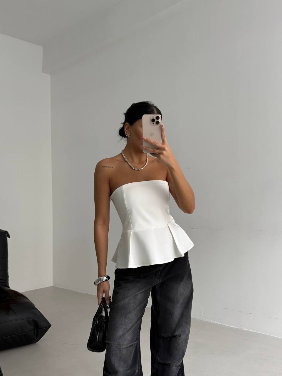 ქალის მაისური