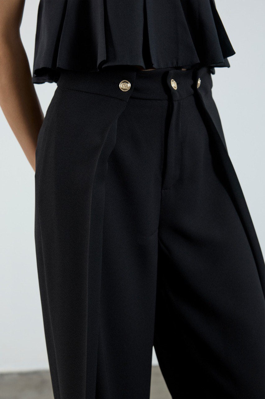 ქალის შარვალი