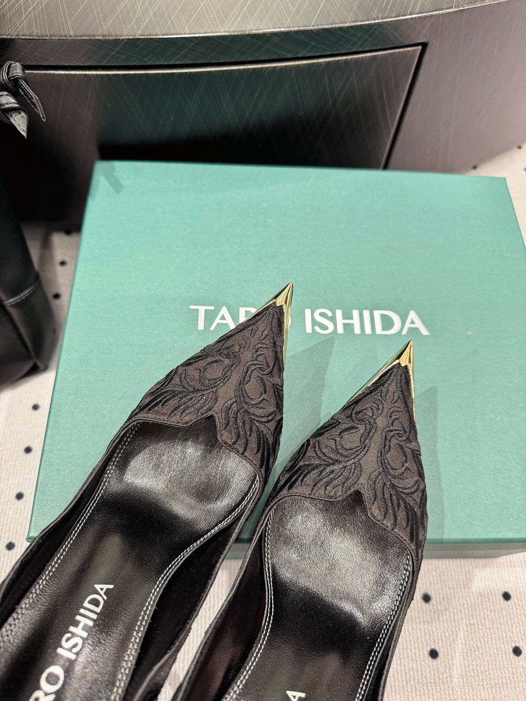 ქალის კლასიკური ფეხსაცმელი