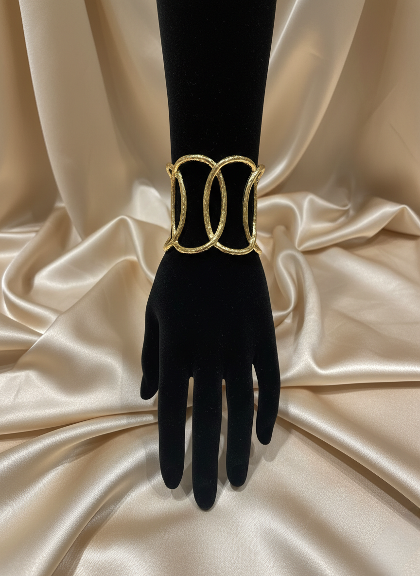 ქალის აქსესუარი