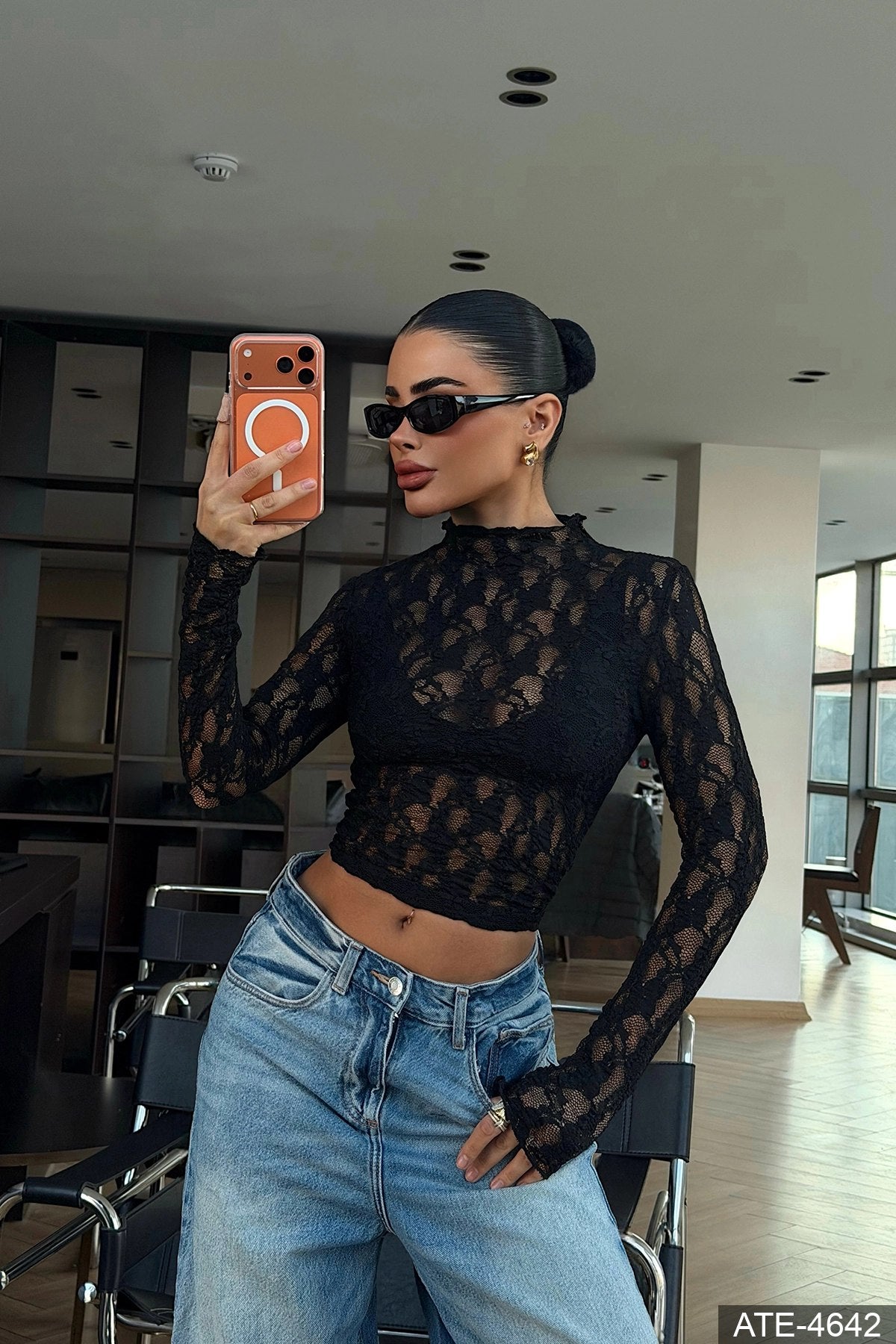 ქალის მაისური