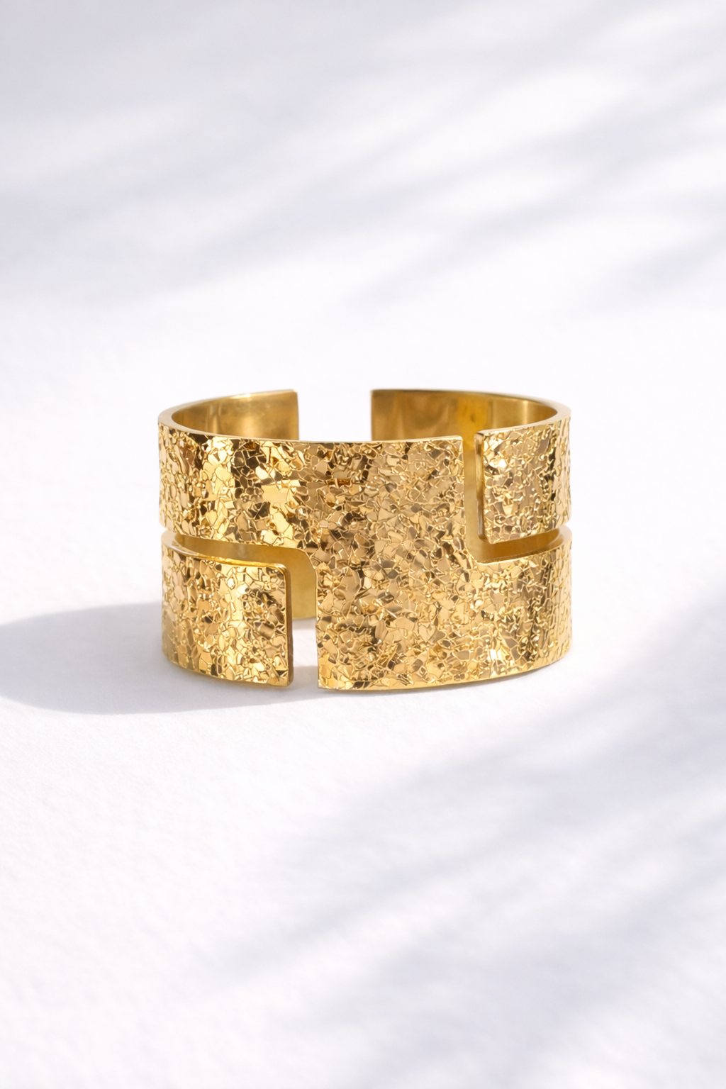 ქალის აქსესუარი