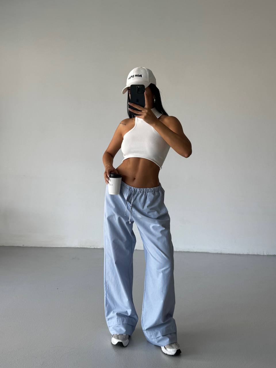 ქალის შარვალი