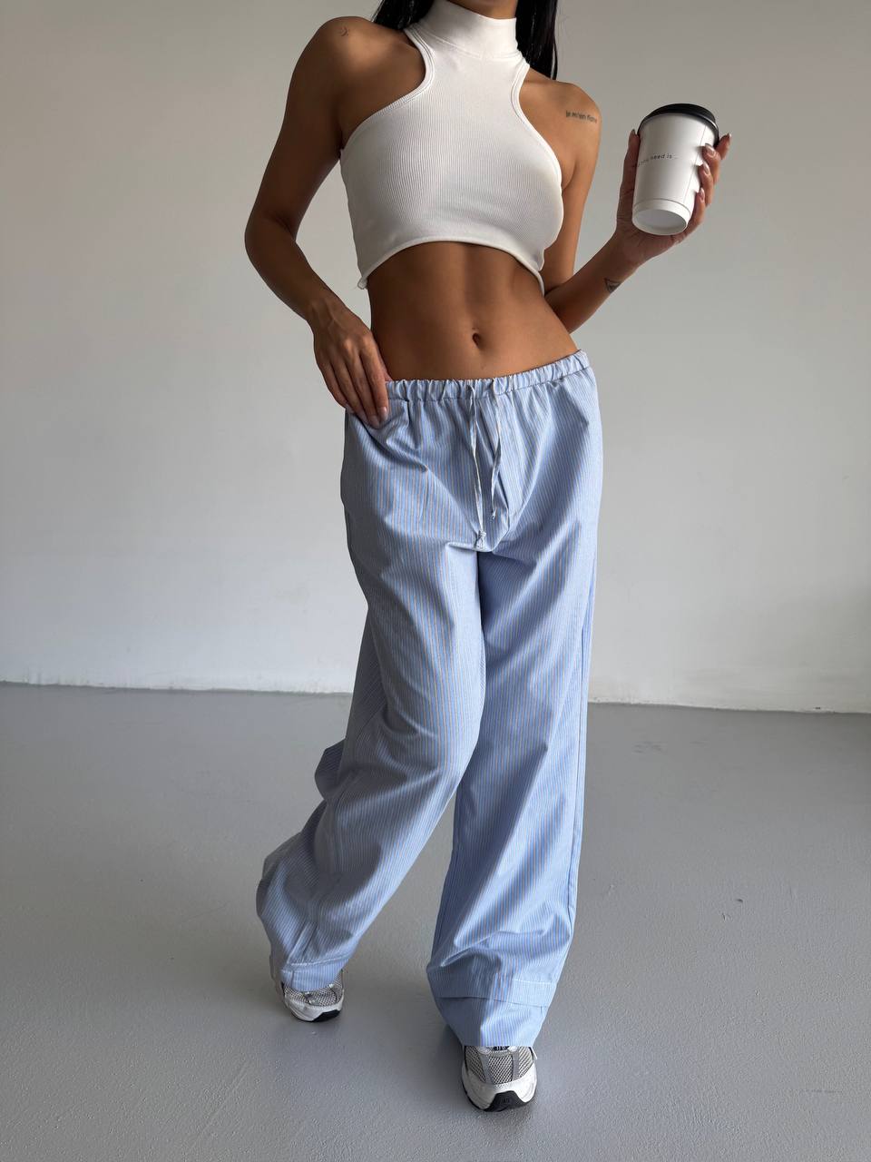 ქალის შარვალი