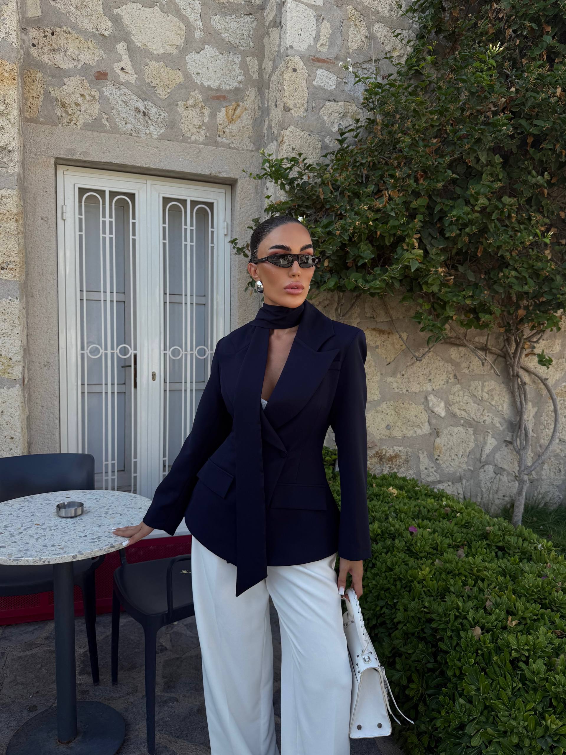 ქალის პიჯაკი