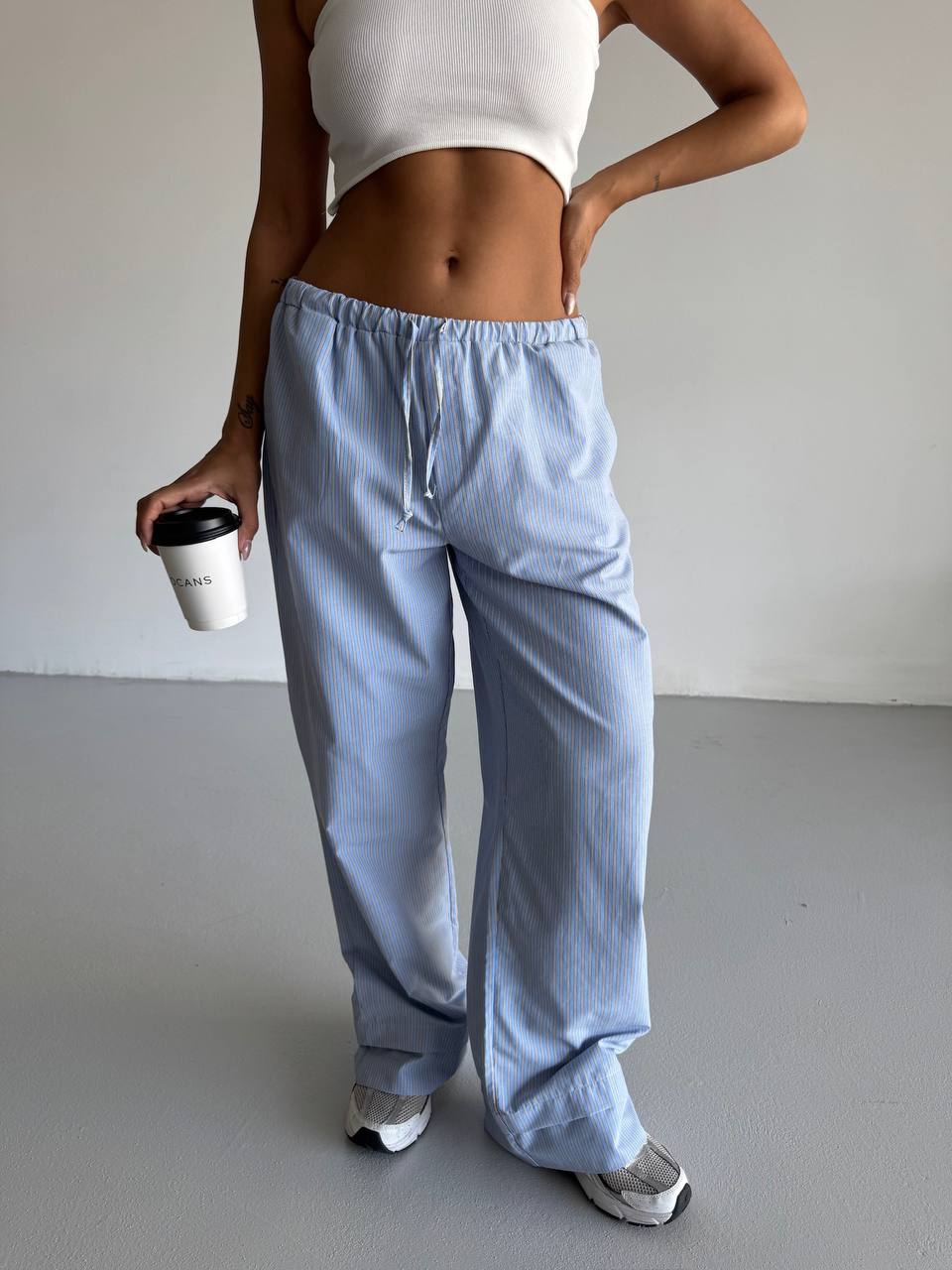 ქალის შარვალი