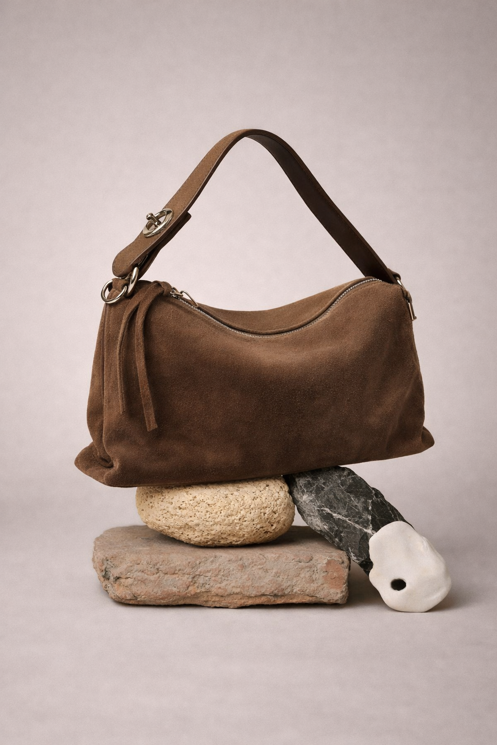 ქალის ჩანთა