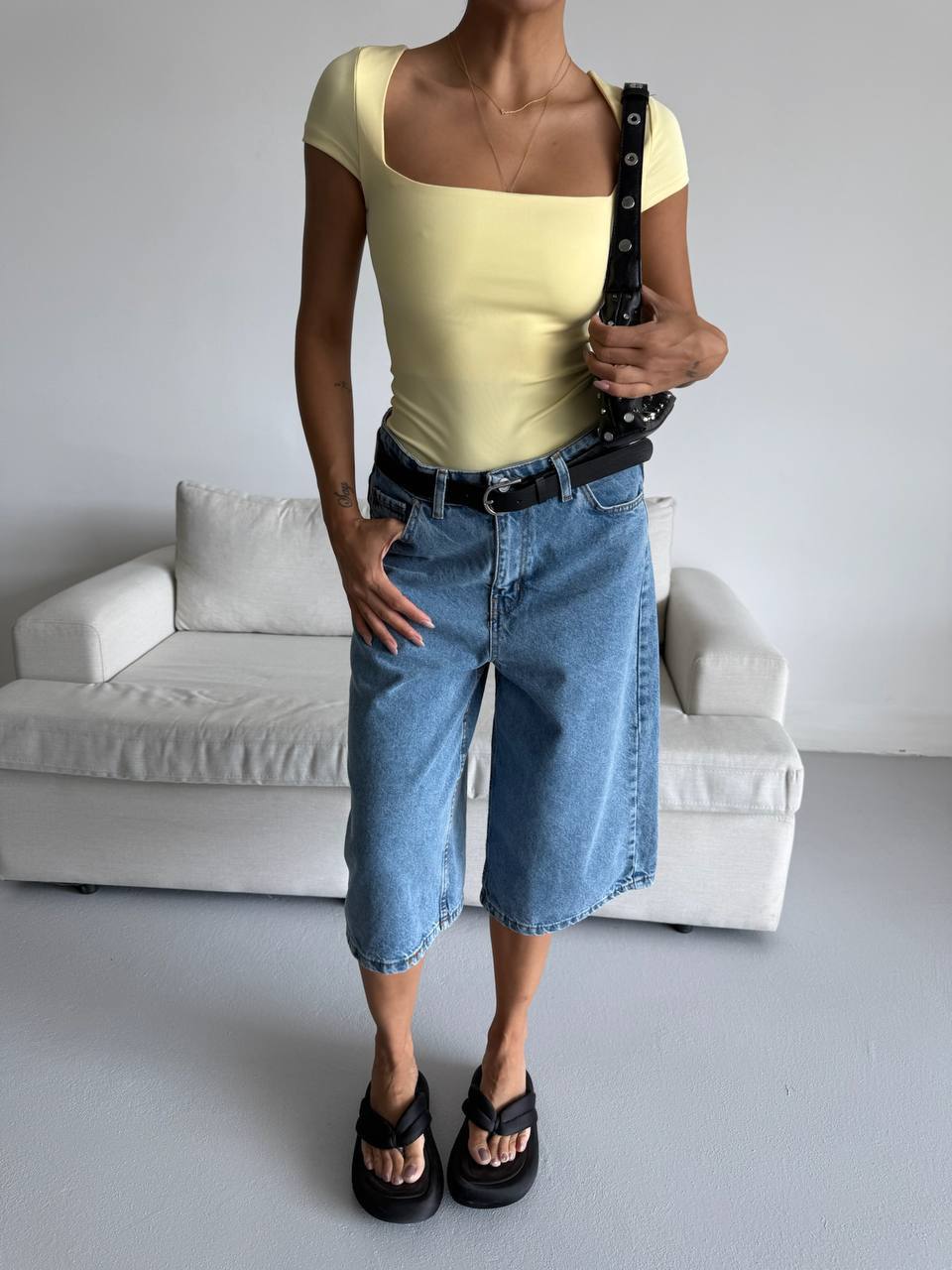 ქალის მაისური