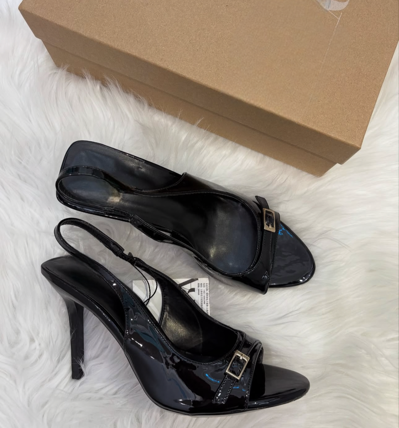 ქალის ფეხსაცმელი