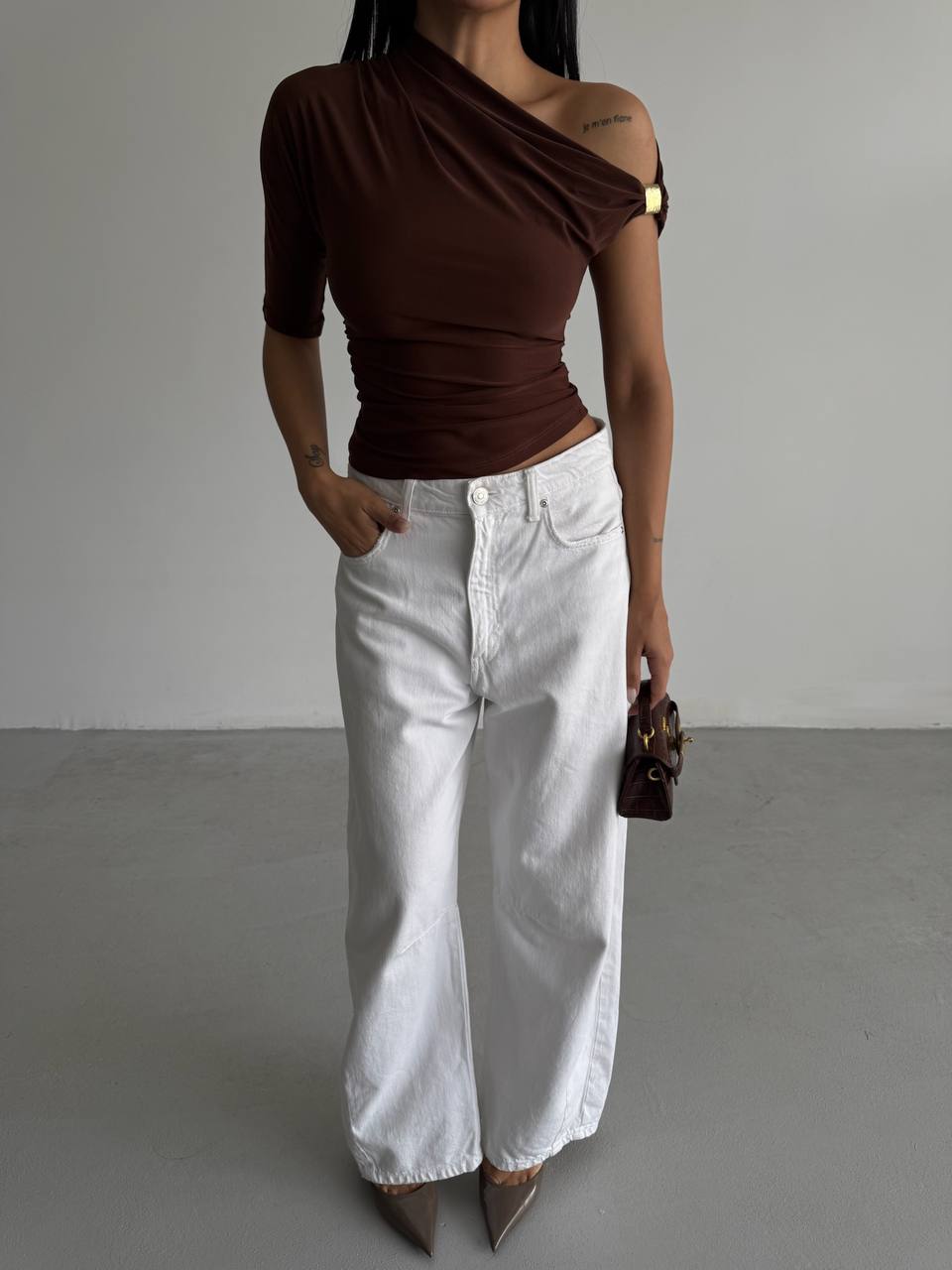 ქალის მაისური