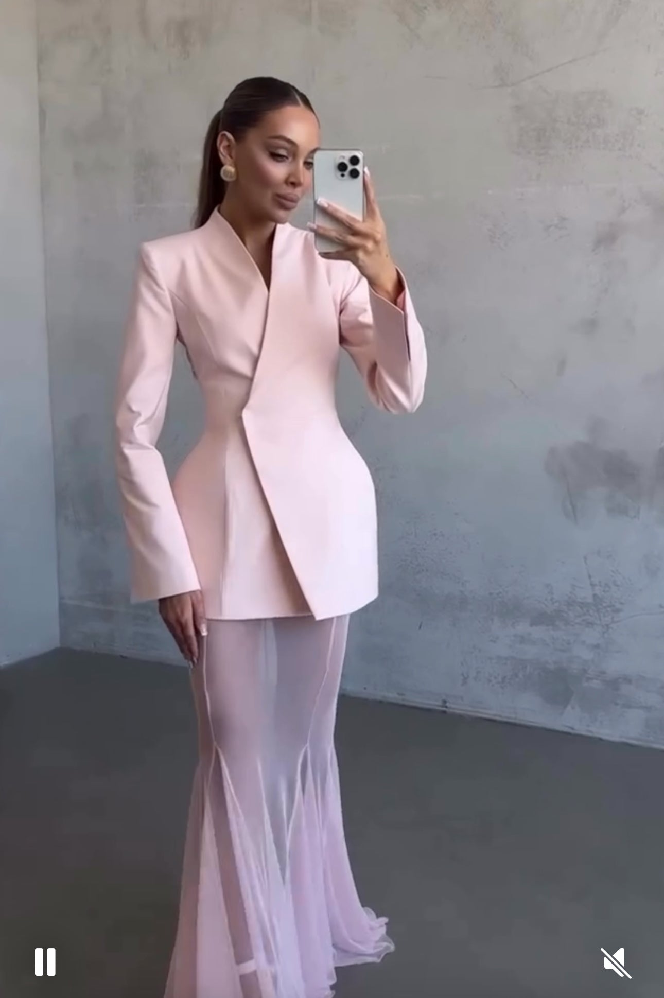 ქალის სამეული