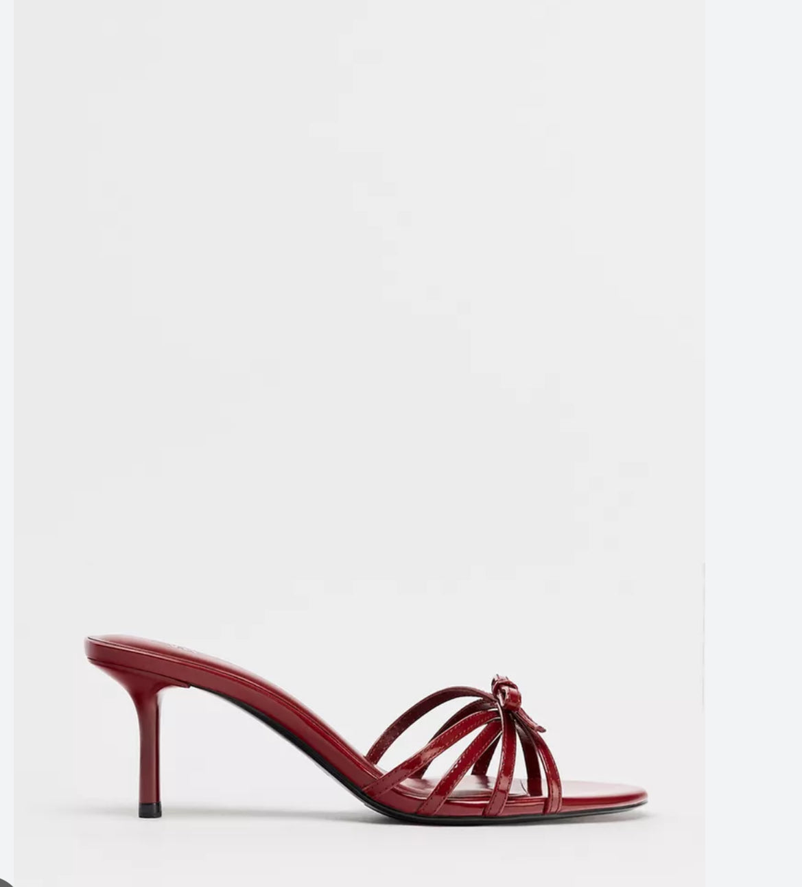 ქალის ფეხსაცმელი