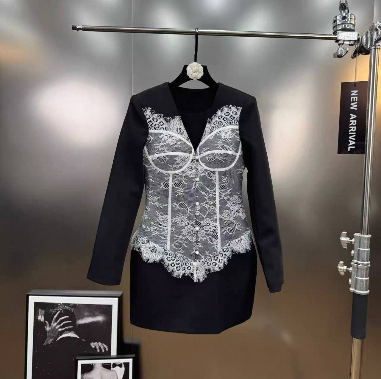 ქალის კაბა-პიჯაკი