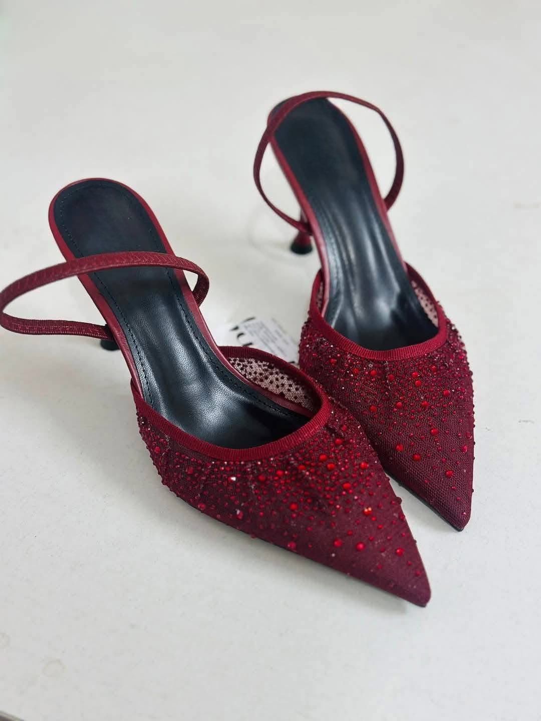 ქალის ფეხსაცმელი