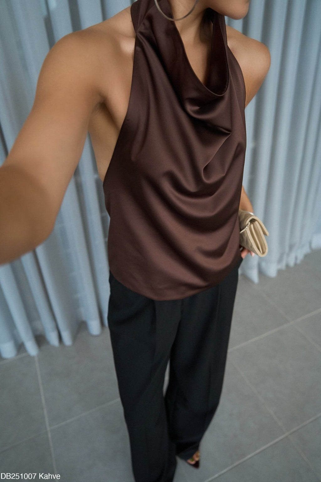 ქალის მაისური