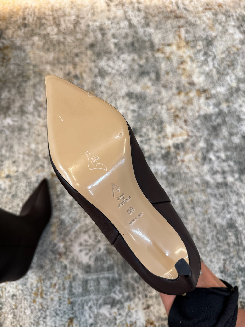 ქალის ჩექმა