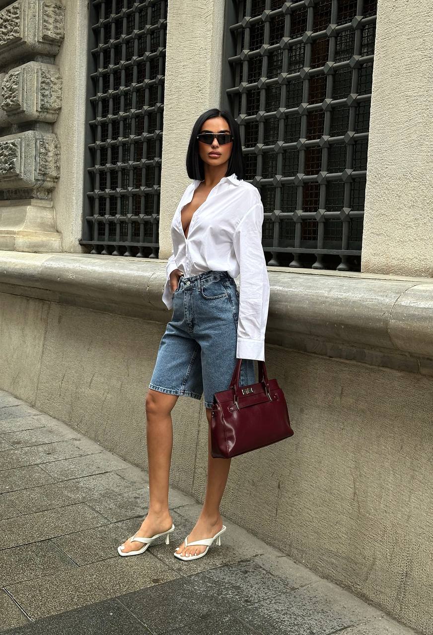 ქალის ჯინსის შორტი