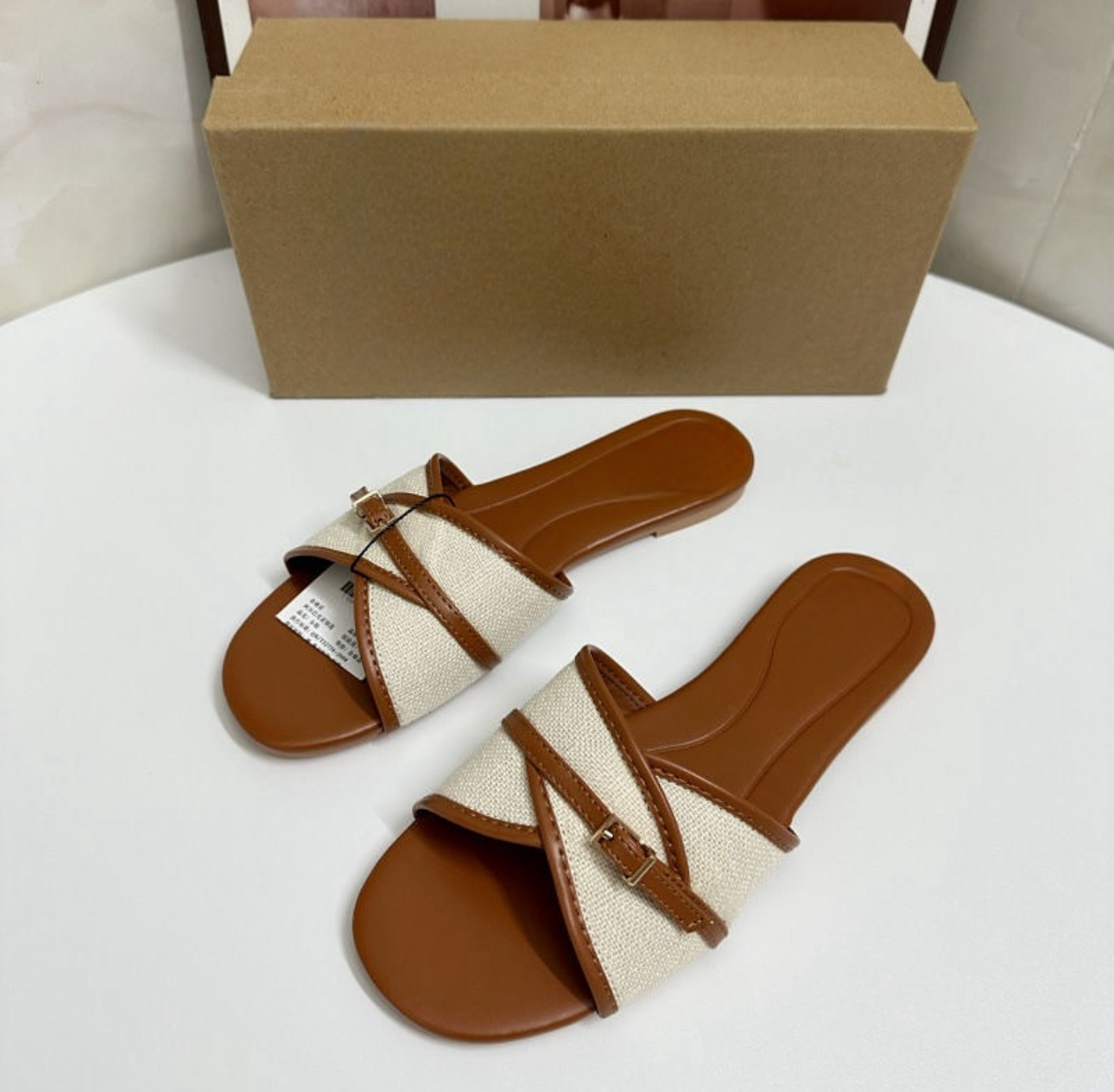 ქალის ფეხსაცმელი