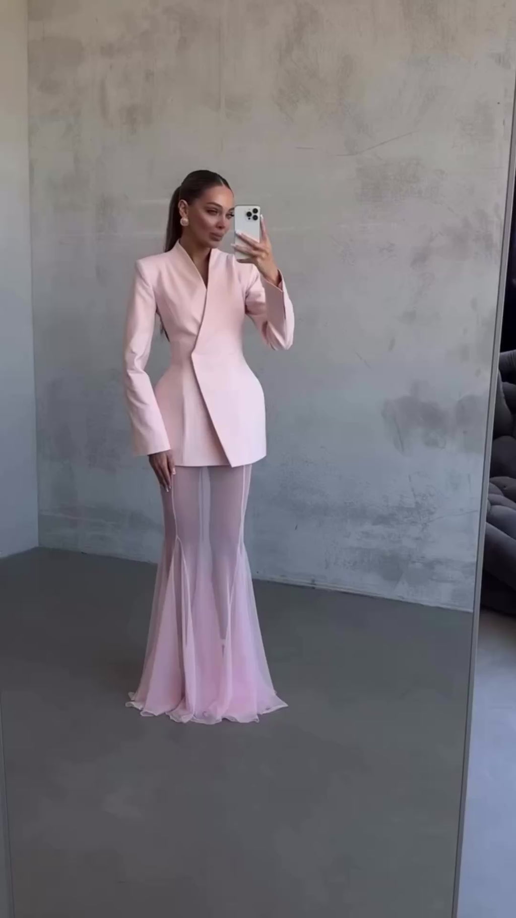 ქალის სამეული