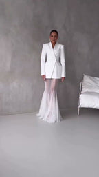 ქალის სამეული